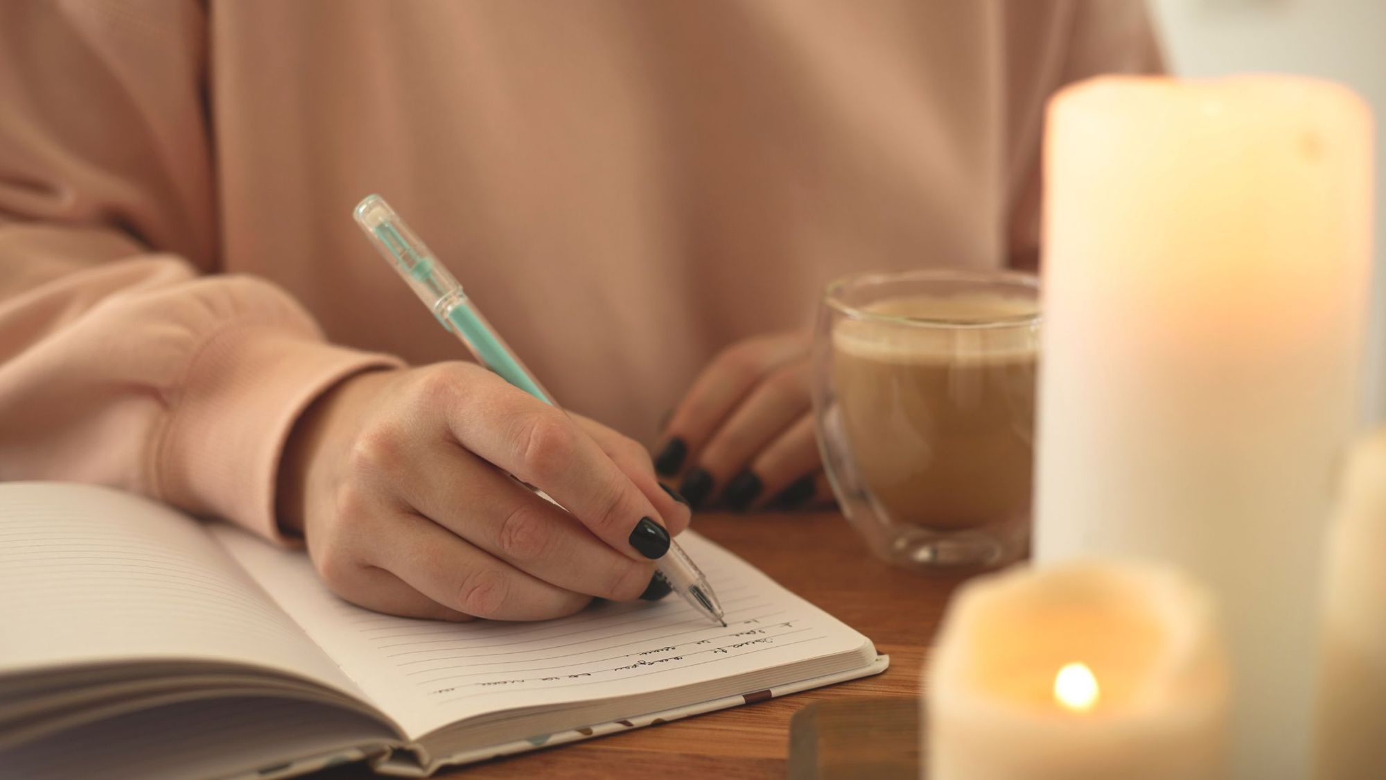 How to journal: A complete guide to journal writing in 2023